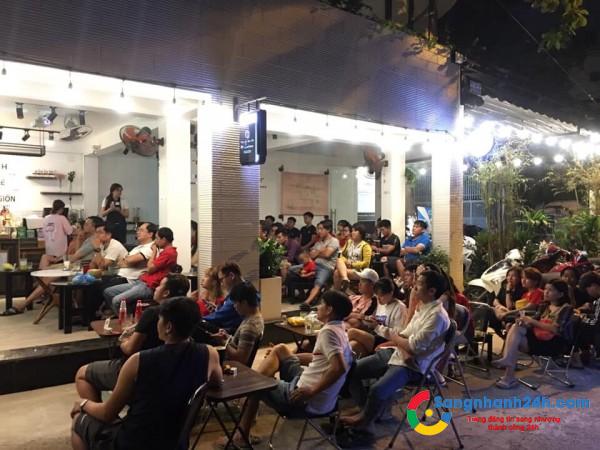 Sang quán cafe